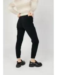 Schwarze Skinny-Hose mit Taschen