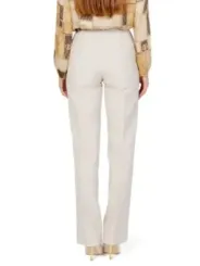 Weiße Hose hoher Bund schmal