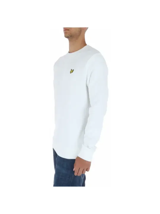 Mann trägt weißes Kaktus-Shirt