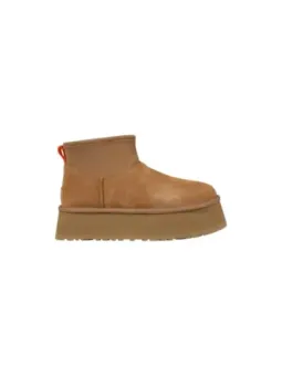 Miete UGG Stiefel Beige aus Wildleder | Flex-Fashion Verleih