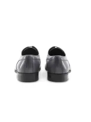 Graue Lederschuhe ohne Schnürsenkel