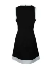 Schwarzes Minikleid mit weißem Streifen