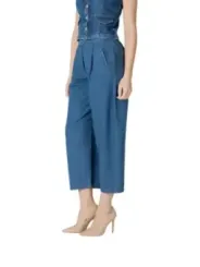 Distressed Denim Vest mit Falten