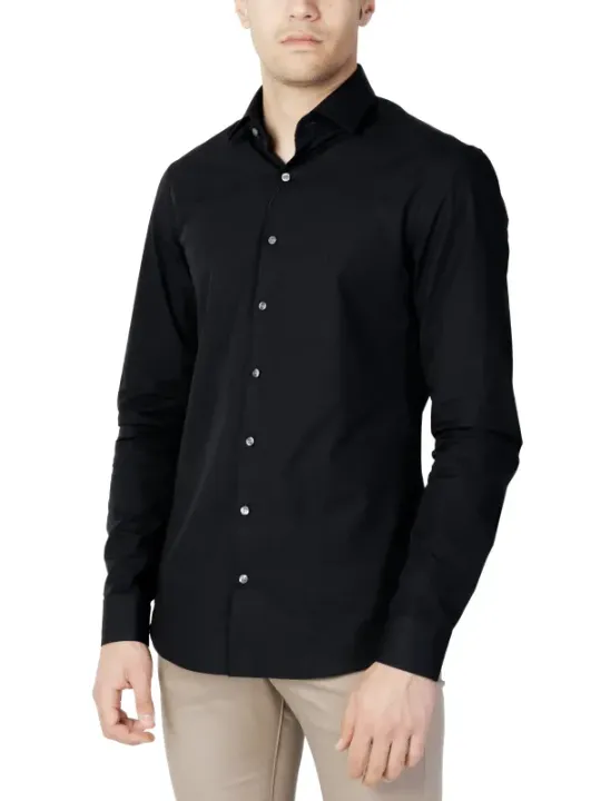 Schwarzes Hemd mit Mandarin Kragen