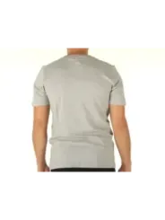 Graues Adidas T-Shirt Modell hinten