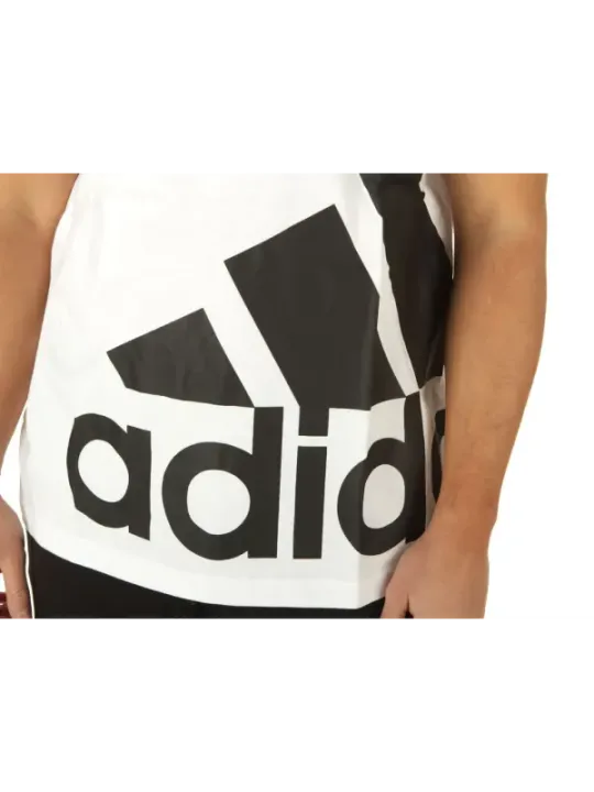 Adidas T-Shirt mit drei Streifen