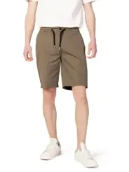 Tan Sportshorts mit Taschen