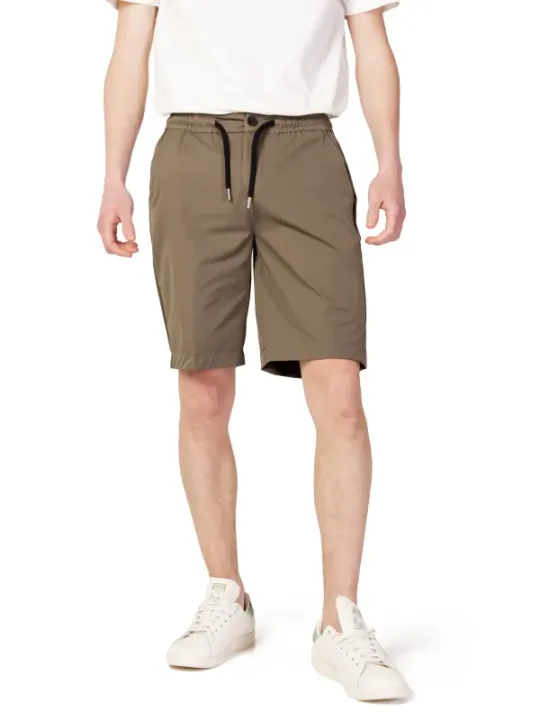 Tan Sportshorts mit Taschen