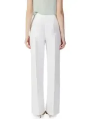 Weiße Hose mit hohem Bund