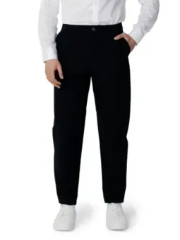 Schwarze, lockere Stoffhose mit Umschlag