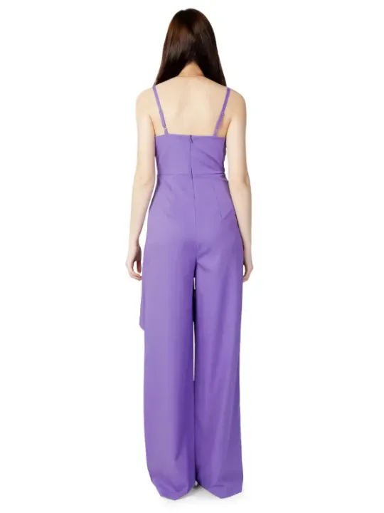 Lavendelfarbener Hanny Deep Anzug Einteiler