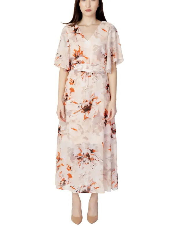 Blumiges, weißes Vila Kleid lang