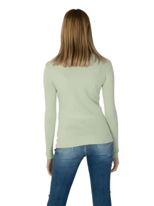 Grüner Strickpullover Jeans hinten Ansicht