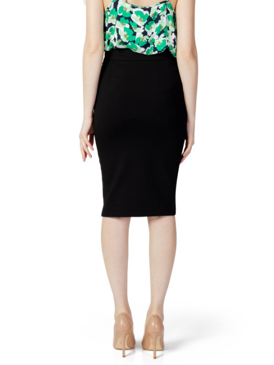 Röcke Guess - Guess Gonna Donna 80,00 €  | Planet-Deluxe