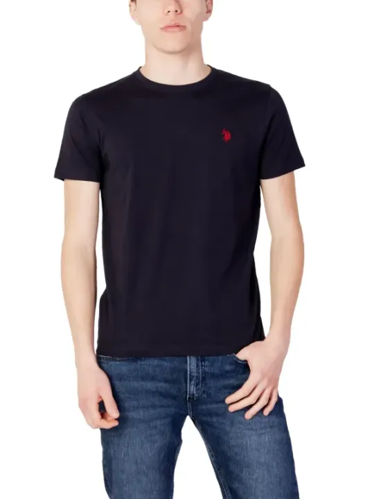 Blaues Polohemd mit rotem Logo