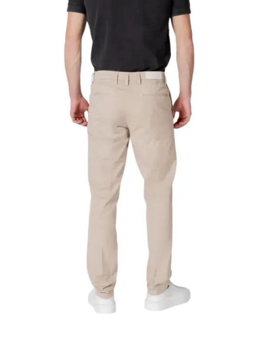 Mannequin präsentiert Replay 484796 Hosen