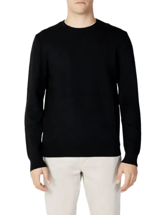 Schwarzes Baumwoll-Langarmshirt klassischer Schnitt