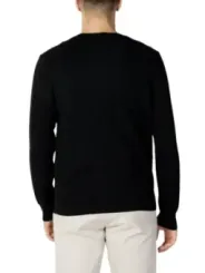 Schwarzes Herren Langarmshirt Rückansicht