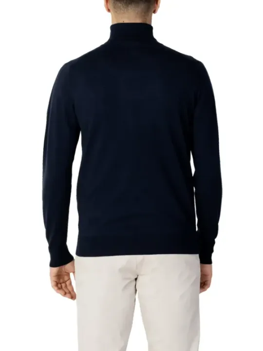 Schwarzes Rollkragen-Pullover, schlanker Schnitt