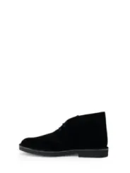 Schwarzer Wildlederstiefel mit Gummisohle