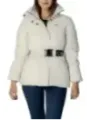 Winterweiße gesteppte Damen-Pufferjacke Calvin Klein
