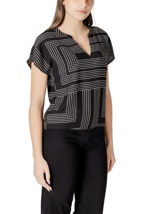 Schwarze Bluse mit geometrischem Muster