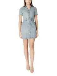 Denimkleid mit Gürtel und Knöpfen