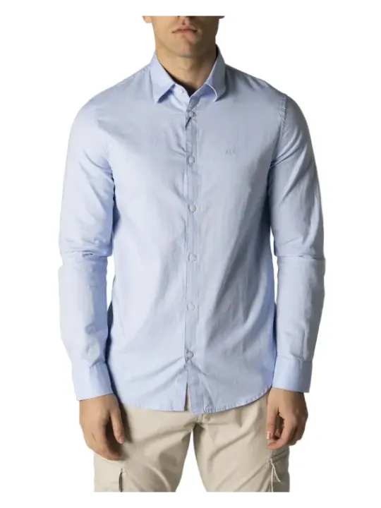 Hellblaues Armani Exchange Hemd mit Kragen
