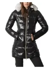 Schwarze, glänzende Daunenjacke mit Kapuze