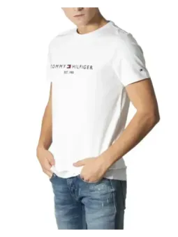 Tommy Hilfiger Jeans und T-Shirt