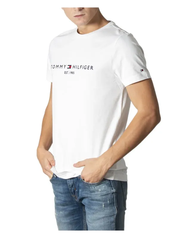 Tommy Hilfiger Jeans und T-Shirt