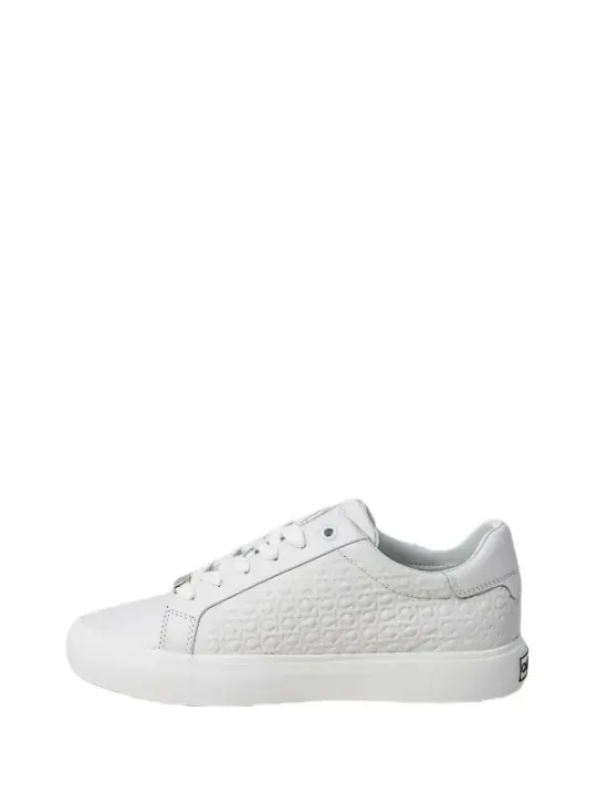 Weiße Calvin Klein Sneaker Textur