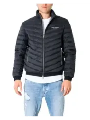 Armani Exchange schwarze Pufferjacke Jeans